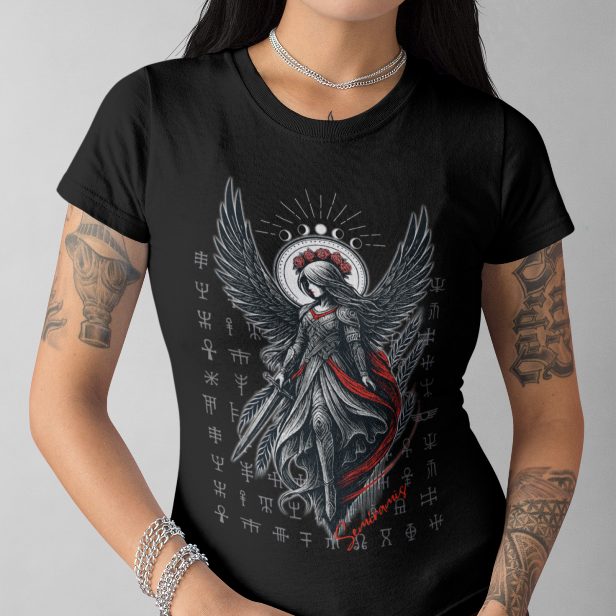 Nome do produto: Camiseta Semíramis Escura (Baby Long)