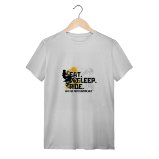 Nome do produto Eat, Sleep, Ride - Collab  Lá e de Moto Outra Vez  - Unissex, 100% Algodão