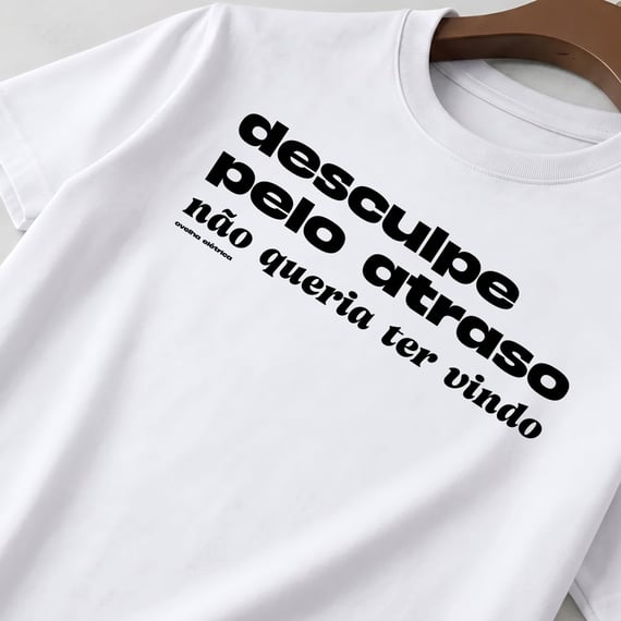 Camiseta Atraso Branca