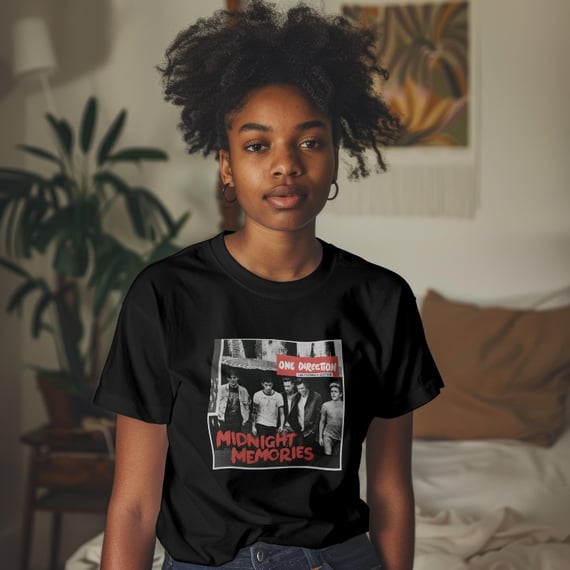 CAMISETA 1D MIDNIGHT MEMORIES 