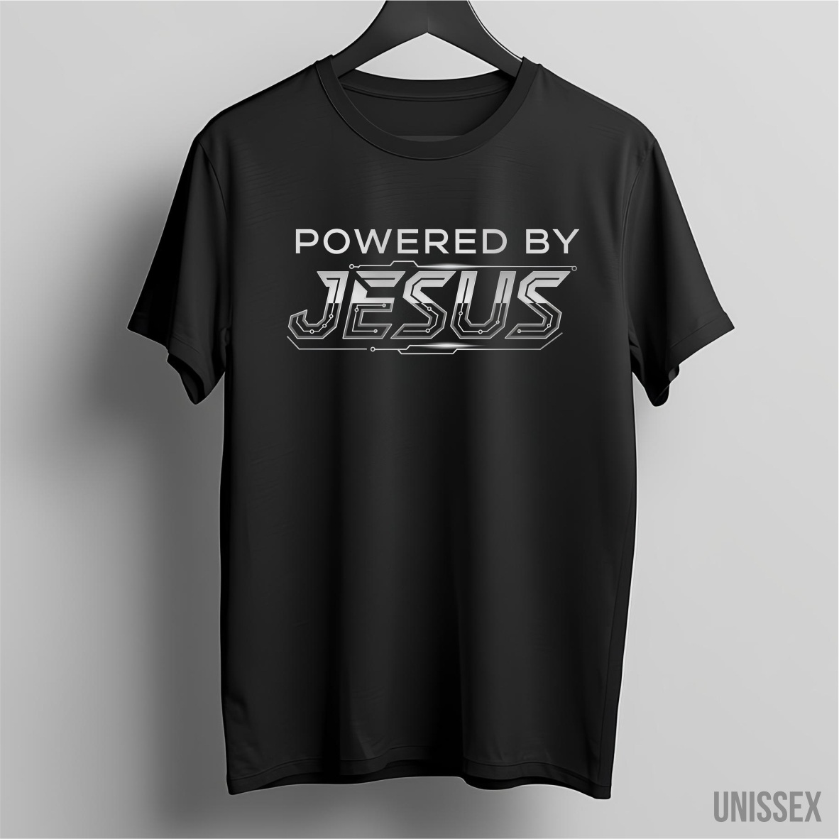 Nome do produto: Camiseta Powered by Jesus: Conexão Suprema