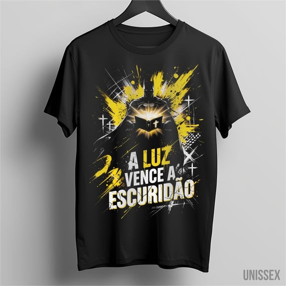 Camiseta Batman: A Luz Vence a Escuridão