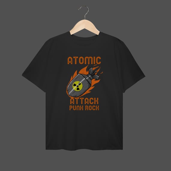 Camiseta Plus Size | Atomic Attack - Punk Rock