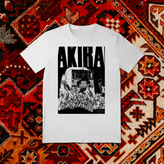 Nome do produto Camiseta Colagem Akira