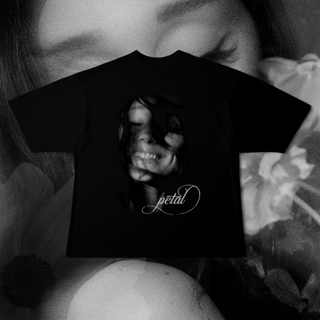 Nome do produto Camiseta Oversized Petal