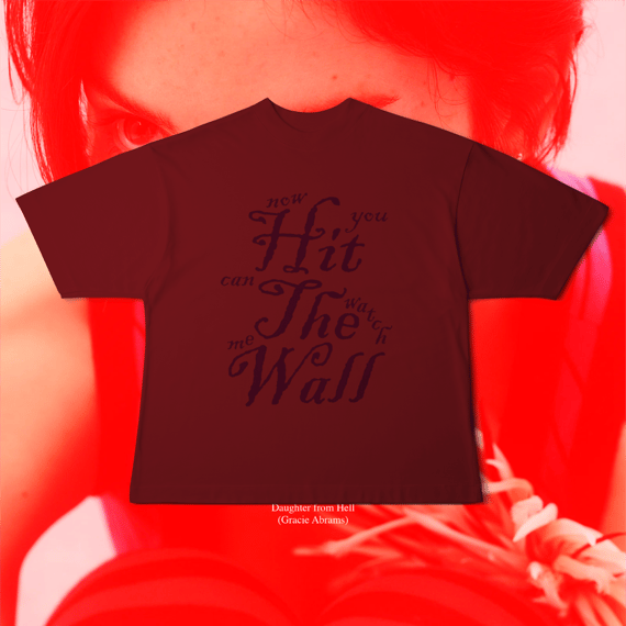 Camiseta Oversized Hit The Wall