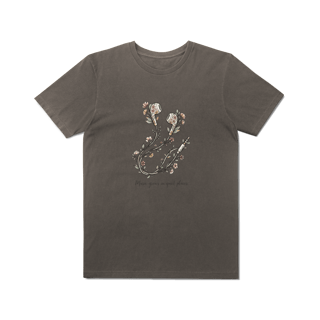Nome do produto T-shirt Music Grows in Quiet Place