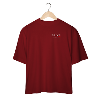 Nome do produto Oversized Drive Club – Roupa folgada. Atitude pesada.