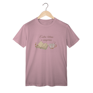 T-Shirt Classic Entre letras e Suspiros