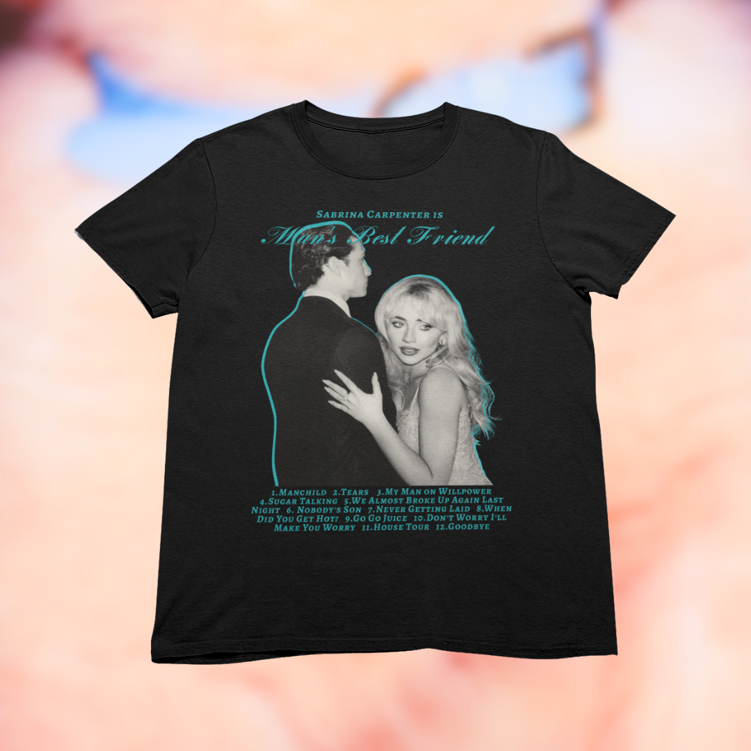 Nome do produto: Camiseta - Mans Best Friend blue - Sabrina Carpenter