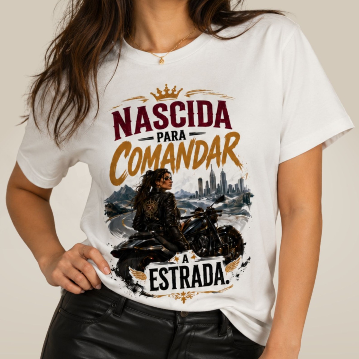 Camiseta Prime | Moto & Liberdade - Nascida Para Comandar a Estrada