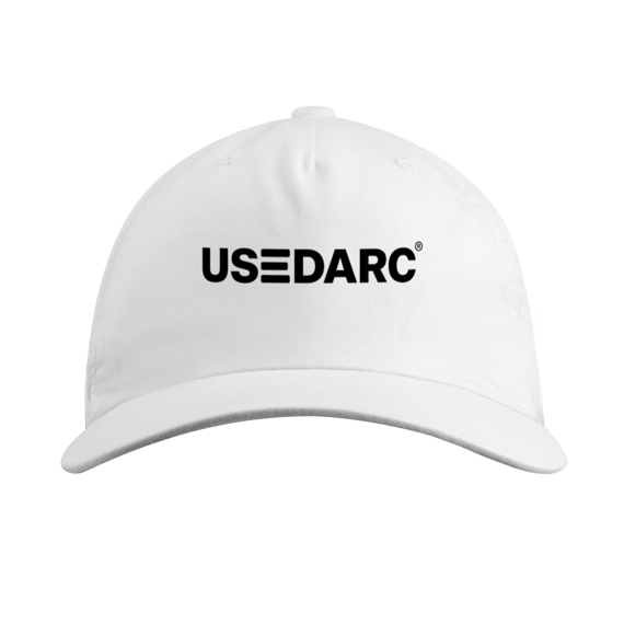 Boné UseDarc Branco – Minimalista e Estiloso