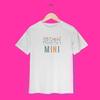 Nome do produtoCamiseta MINI com Flores (2 a 8 anos)