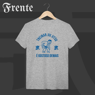 Nome do produto Camiseta T-shirt - Treinar jiujitsu é gostoso demais | Arte no peito