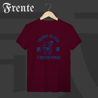 Nome do produto Camiseta T-shirt - Treinar jiujitsu é gostoso demais | Arte no peito