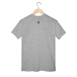 Nome do produto Woman Drinks - T shirt Classic