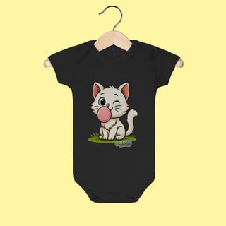 Nome do produto Body Infantil Gatinho Branco – 100% Algodão | Coleção Reino Animal do Caioba