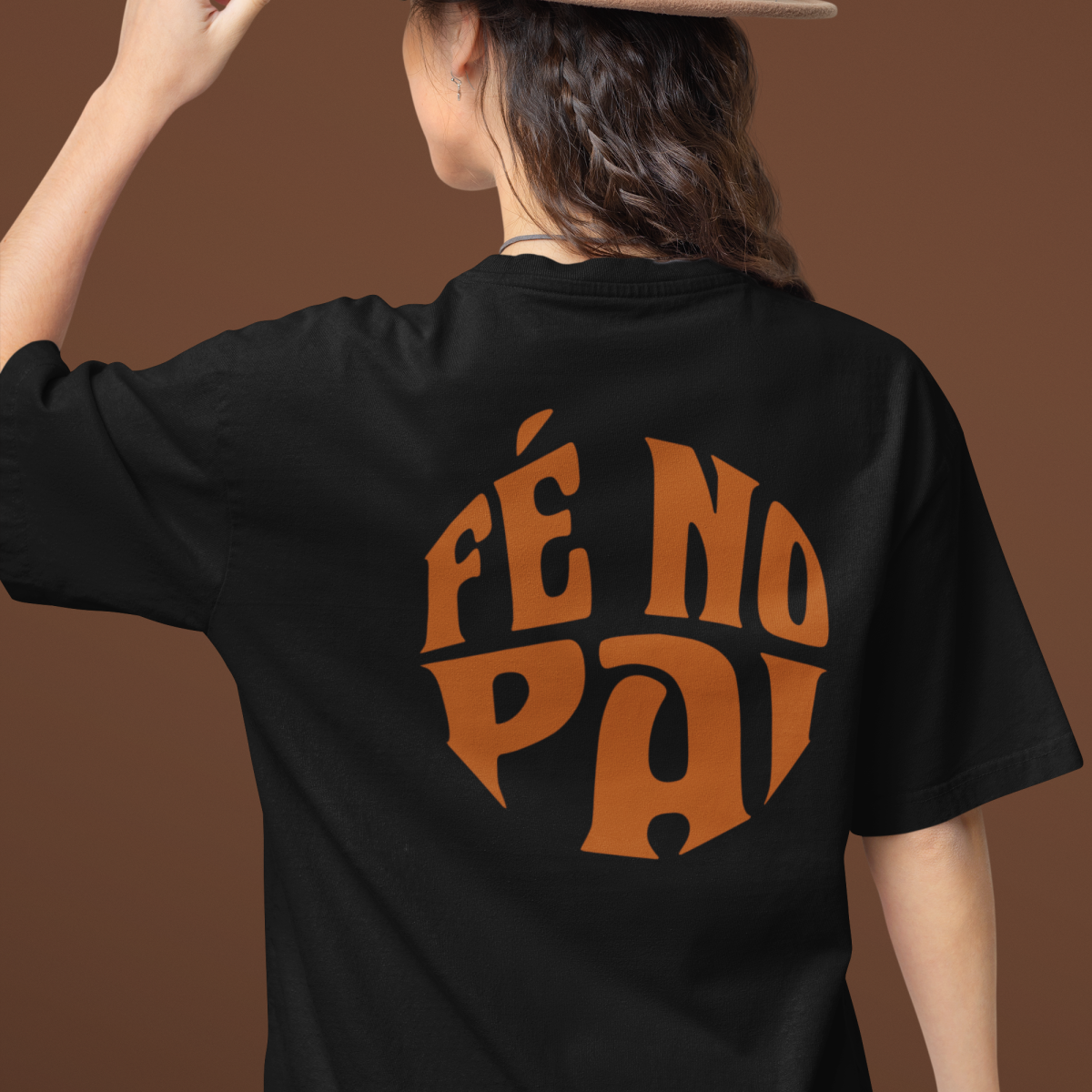 Nome do produto: Camiseta Oversized Lisa+Marca Bege/Frente e Costa