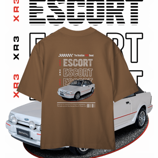 Nome do produto Camiseta Oversized - Escort de Revista - STT015