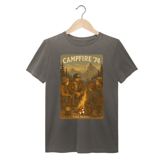 Camiseta Estonada Vintage Fogueira “Campfire ’74” | Acampamento, Montanha & Aventura
