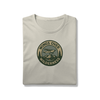Nome do produto Camiseta Avião Bennet e Fox - Voando Sobre o Alaska Selvagem