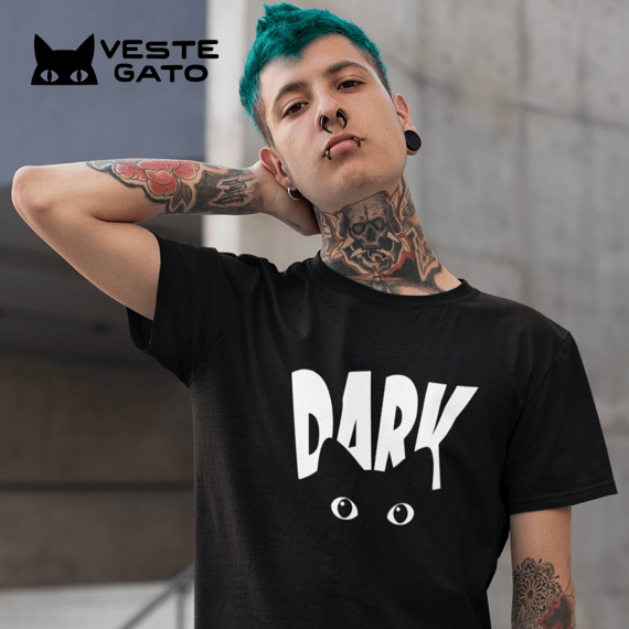 Cat in Dark (Quality)