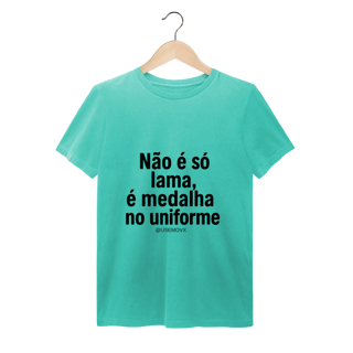 Medalha no uniforme T-Shirt Estonada