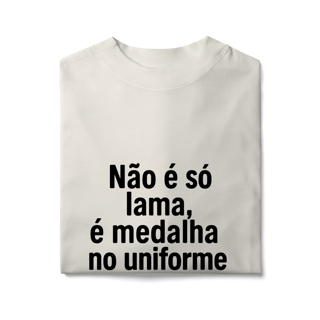 Nome do produto Medalha no uniforme Camiseta Oversized