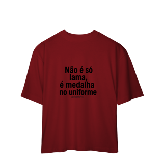Nome do produto Medalha no uniforme Camiseta Oversized