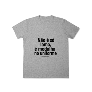 Nome do produto Medalha no uniforme T-Shirt Classic