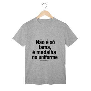 Nome do produto Medalha no uniforme T-Shirt Classic