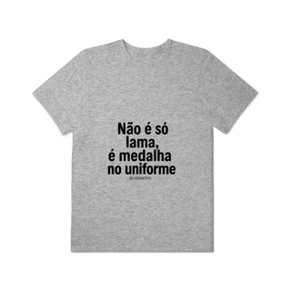 Nome do produto Medalha no uniforme T-Shirt Plus Size