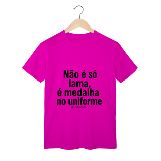 Nome do produto Medalha no uniforme T-Shirt Classic