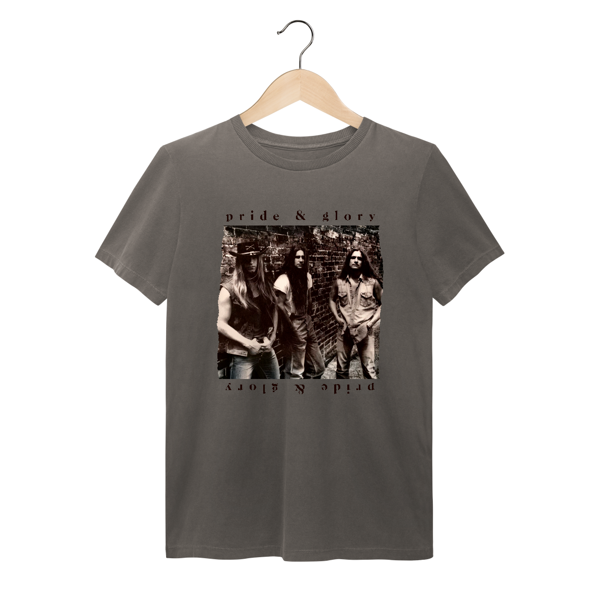 Nome do produto: T-Shirt Estonada - Pride & Glory 1