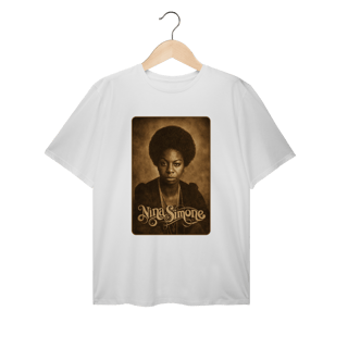 Nome do produto Nina Simone 01 - Camiseta Plus Size
