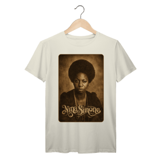Nome do produto Nina Simone 01 - Camiseta Premium