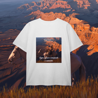 Nome do produto In the middle run a river - T-Shirt Plus Size