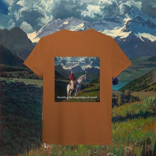 Nome do produto Living with Mountains - T-Shirt Pima