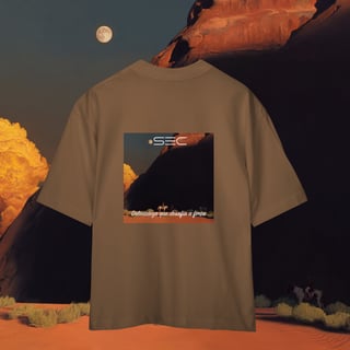 Nome do produto Little Sheep - Camiseta Oversized