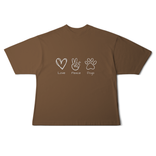 Nome do produto Camiseta Oversized - Love, Peace, Dogs