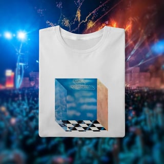 Nome do produto Camiseta unisex - Low Traffic