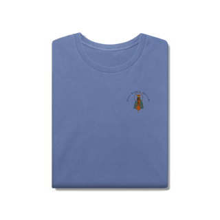 Nome do produto T-Shirt Estonada – Nossa Senhora Aparecida (Emblema na Frente + Estampa Grande nas Costas)