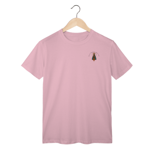 T-Shirt Classic – Nossa Senhora Aparecida (Emblema na Frente + Estampa Grande nas Costas)