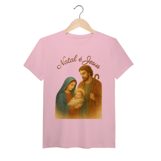 Nome do produto T-Shirt Pima Natal é Jesus – Sagrada Família