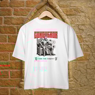 Nome do produto Camiseta Oversized Knight Conquistador