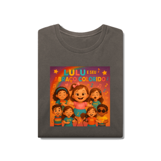 Nome do produto Lulu e Seu Abraço Colorido - T-Shirt Estonada Oficial