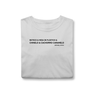 boteco & mesa de plástico & chinelo & cachorro caramelo