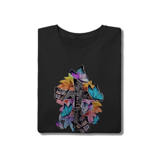 Nome do produto Camiseta Cristã Faith Borboletas - Estampa Colorida e Delicada