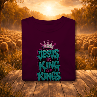 Nome do produto Camisa - Cristã - Jesus is King