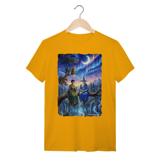 Nome do produto Camiseta Unissex - Mago azul e elfa sentados na árvore